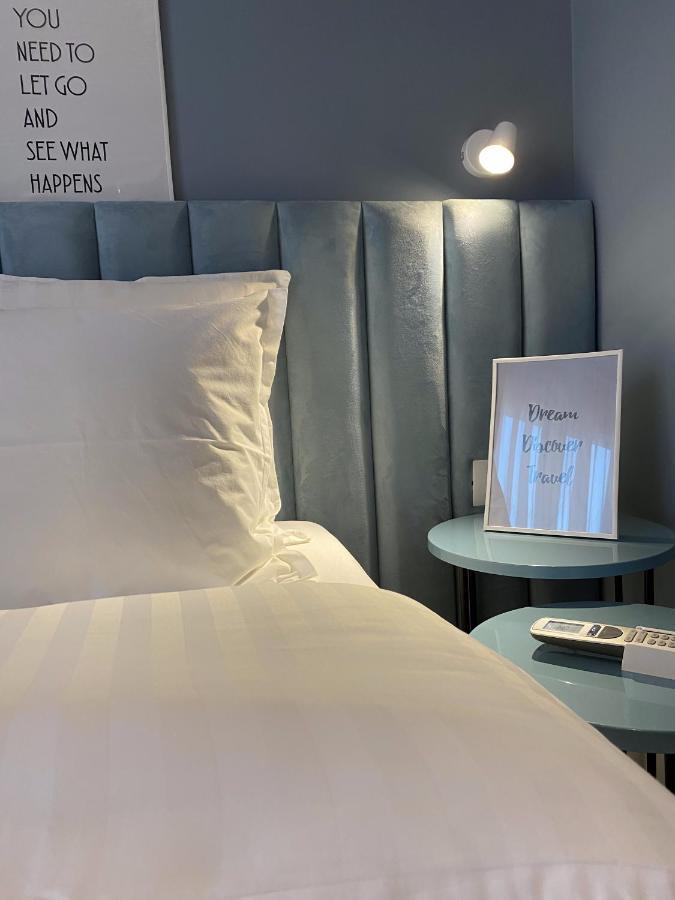 Living Studio Apartments Тирана Екстериор снимка