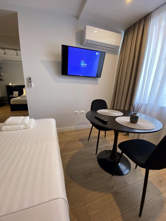 Living Studio Apartments Тирана Екстериор снимка