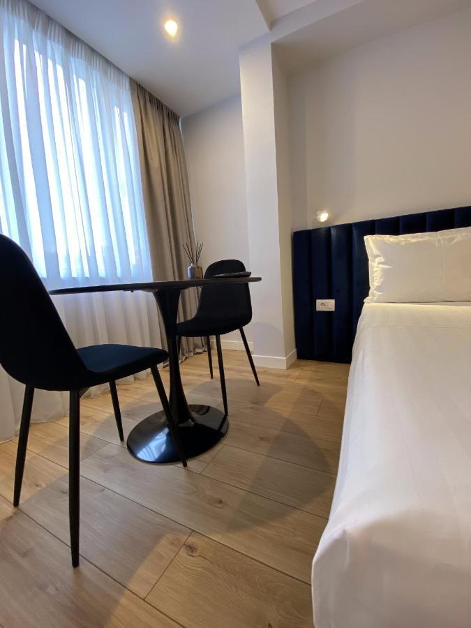Living Studio Apartments Тирана Екстериор снимка