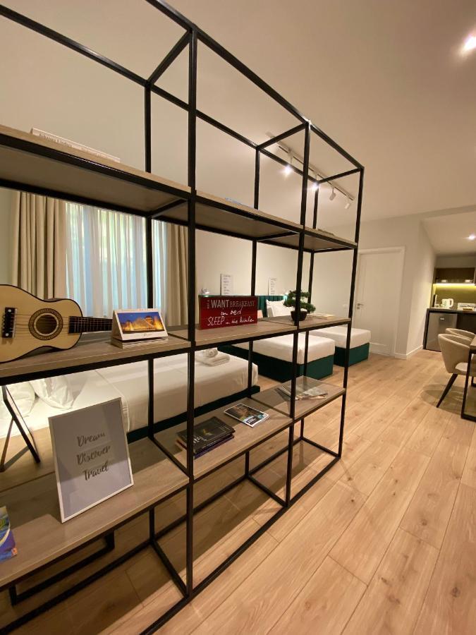 Living Studio Apartments Тирана Екстериор снимка
