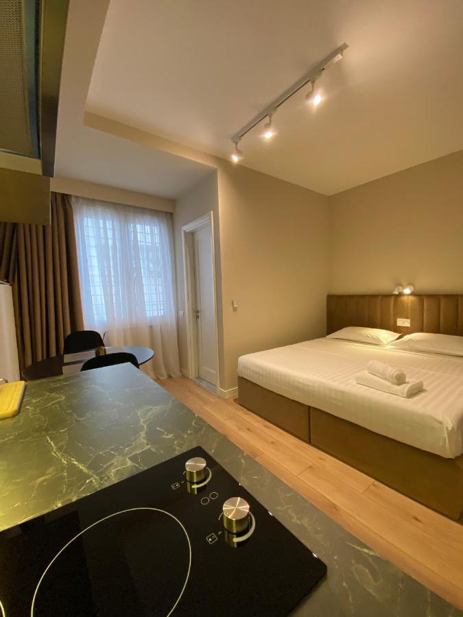 Living Studio Apartments Тирана Екстериор снимка